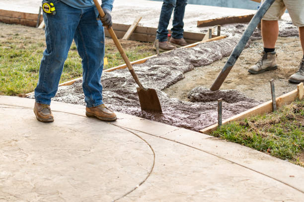 Best Concrete Driveway Installation  in Caledonia, WI
